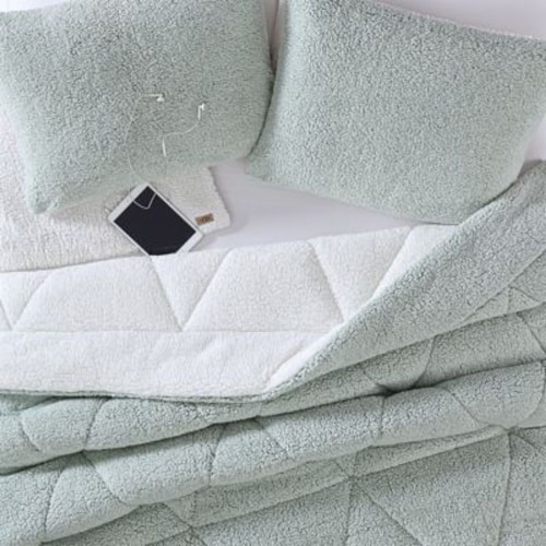 Ugg sherpa pillow clearance queen