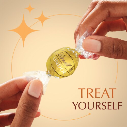 Lindt LINDOR White Chocolate Candy Truffles Bag Perspective: right