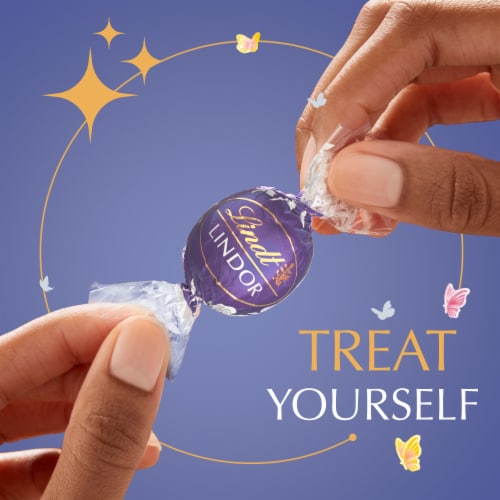 Lindt LINDOR Blueberries & Cream White Chocolate Easter Candy Truffles Bag Perspective: right