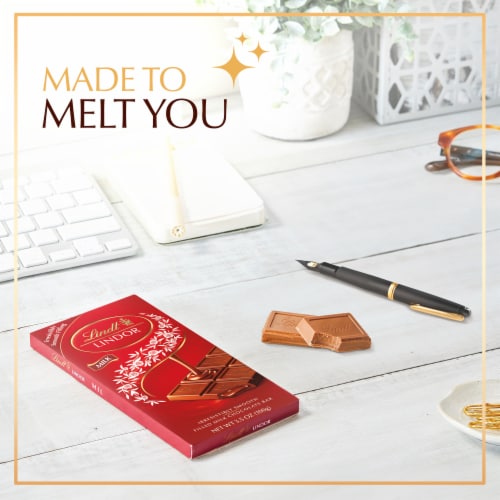 Lindt LINDOR Milk Chocolate Candy Truffle Bar Perspective: right