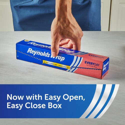Reynolds Wrap® Aluminum Foil Perspective: right
