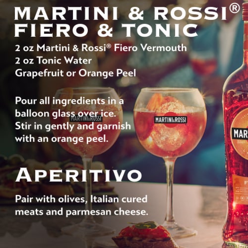 Martini & Rossi Fiero Vermouth Perspective: right