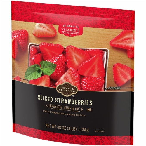 Private Selection® Sliced Strawberries Perspective: right