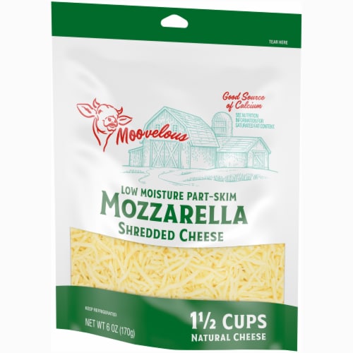 Moovelous Shredded Mozzarella Cheese Perspective: right