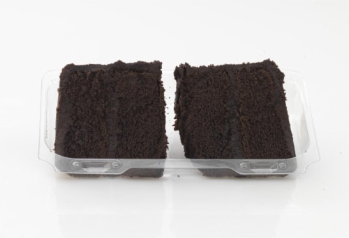 Bakery Fresh Goodness Fudge Cake Slices Perspective: right