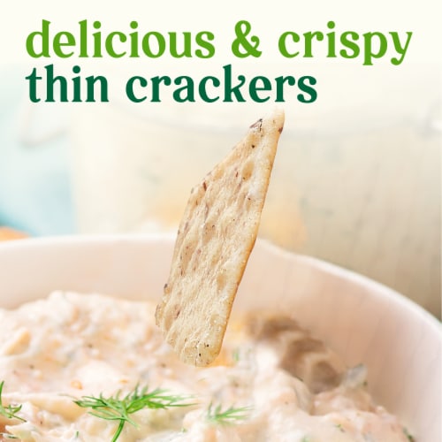 Simple Truth® Vegan Parmesan Rice & Almond Crisps Crackers Perspective: right