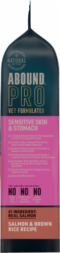 ABOUND® Pro Vet Formulated Sensitive Skin & Stomach Adult Dry Cat Food Salmon & Brown Rice Perspective: right