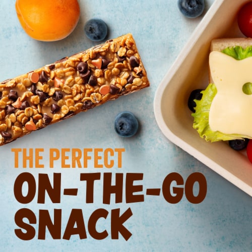Kroger® Caramel & Chocolate Chip Chewy Granola Bars Perspective: right