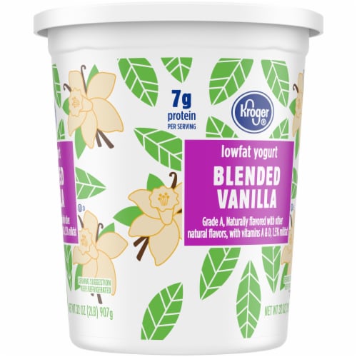 Kroger® Blended Vanilla Lowfat Yogurt Tub Perspective: right
