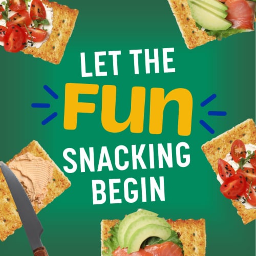 Kroger® Country Club Multi-Grain Crackers Perspective: right