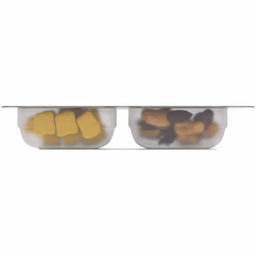 Kroger® Cheddar Cheese Cranberry & Cashew Snack Medleys Perspective: right
