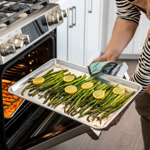 Nordic ware baker's half sheet deals