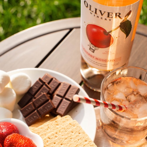 Oliver Winery Cherry Moscato Wine Perspective: right