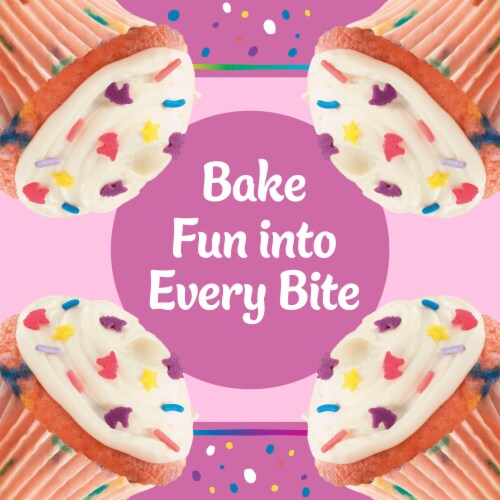 Pillsbury Funfetti Strawberry Cake Mix with Candy Bits Perspective: right