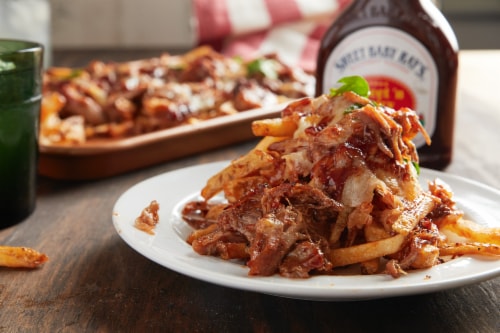 Sweet Baby Ray's Sweet 'n Spicy Barbecue Sauce Perspective: right