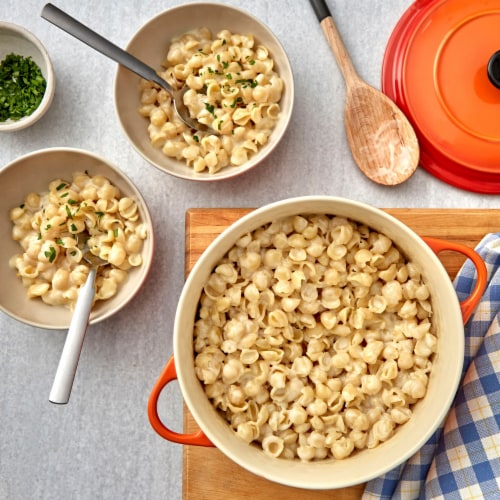Annie's White Cheddar Shells Mac N Cheese Macaroni and Cheese Dinner Perspective: right