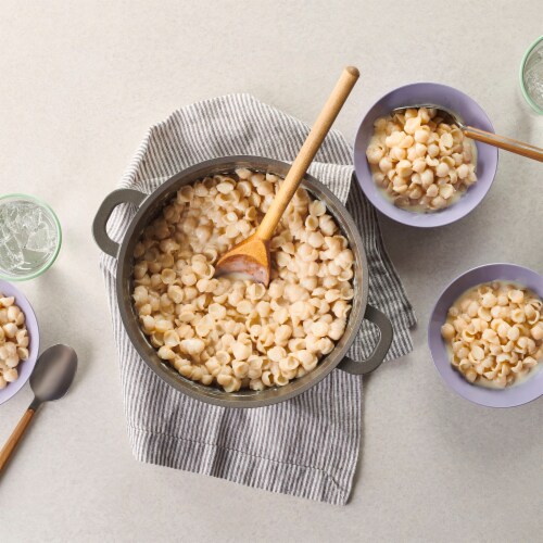 Annie's™ Organic Grassfed Shells and White Cheddar Mac N Cheese Dinner Perspective: right