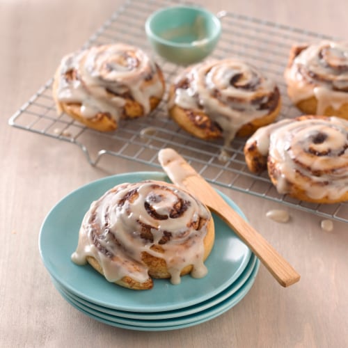 Annie's Organic Cinnamon Rolls Perspective: right