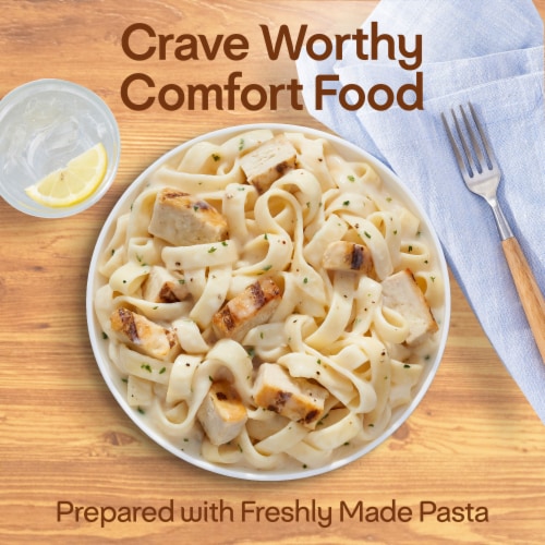 Lean Cuisine® Favorites Chicken Fettuccini Frozen Meal Perspective: right