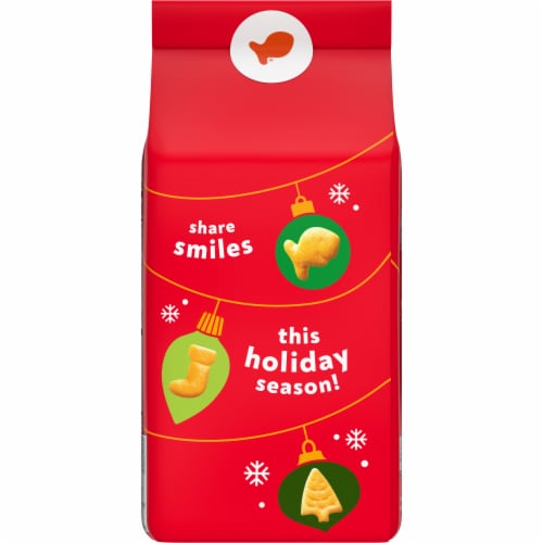 Goldfish Holiday Shapes Cheddar Crackers Perspective: right