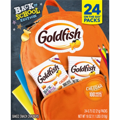 Goldfish® Back To School Cheese Crackers Multipack Perspective: right