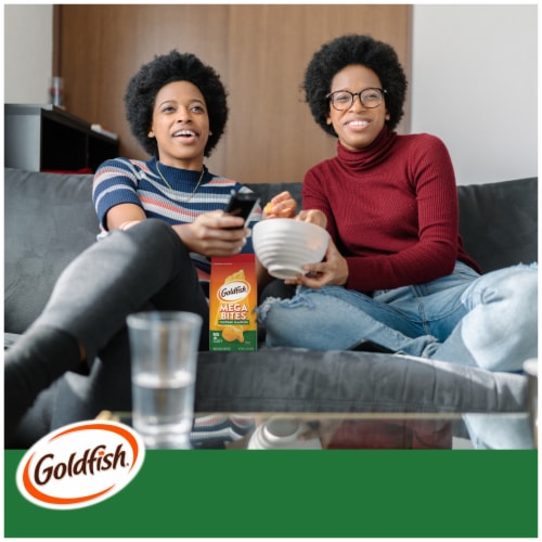 Goldfish® Mega Bites Cheddar Jalapeno Cheese Crackers Perspective: right