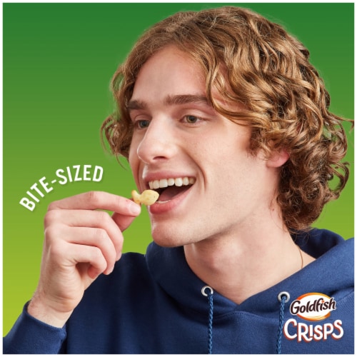 Goldfish® Crisps Sour Cream & Onion Crisps Crackers Perspective: right