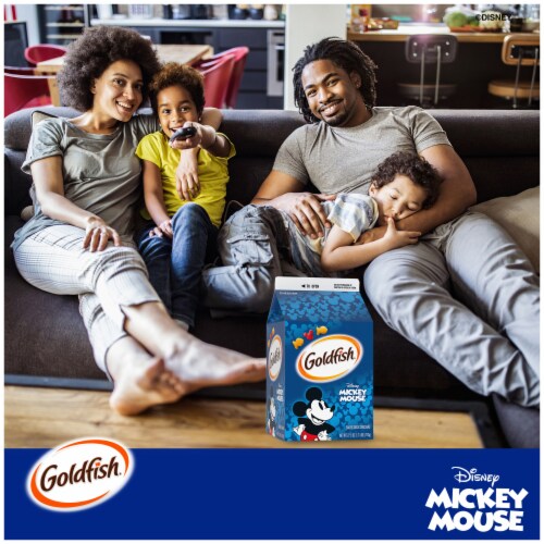Goldfish Disney Mickey Mouse Cheddar Crackers Snack Crackers Perspective: right