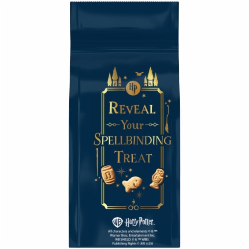 Goldfish Harry Potter Butterbeer Butterscotch Flavored Baked Grahams Perspective: right