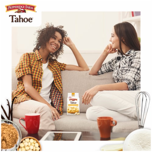 Pepperidge Farm Tahoe Crispy White Chocolate Macadamia Nut Cookies Perspective: right