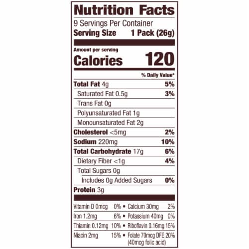 Goldfish Flavor Blasted Xtra Cheddar Cheese Crackers On-the-Go Snack Packs Perspective: right