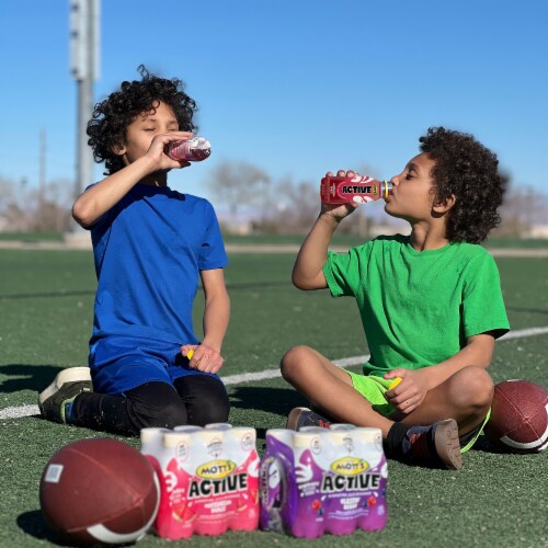 Mott's Active Blastin' Berry Juice Bottles Perspective: right