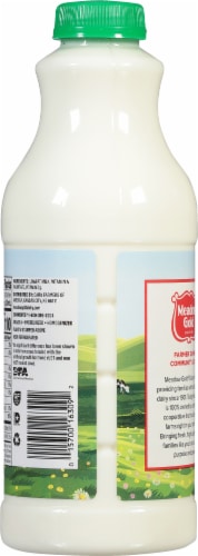 Meadow Gold 1% Lowfat Milk Perspective: right