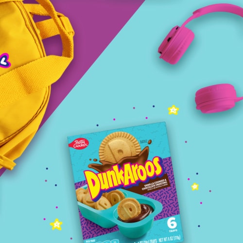 Dunkaroos Vanilla Cookies and Chocolate Frosting Perspective: right