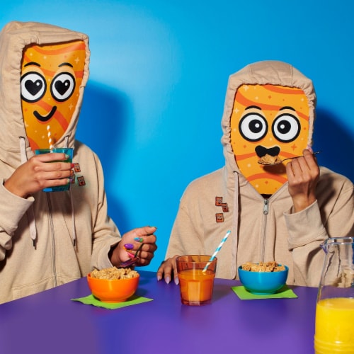 Cinnamon Toast Crunch Rolls Breakfast Cereal Perspective: right
