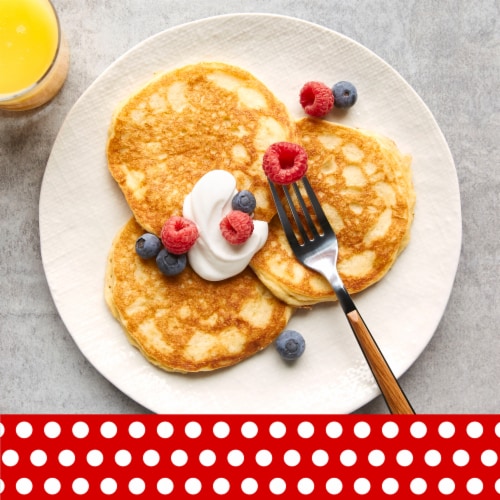 Betty Crocker™ Bisquick™ Shake 'n Pour™ Buttermilk Pancake Mix Perspective: right