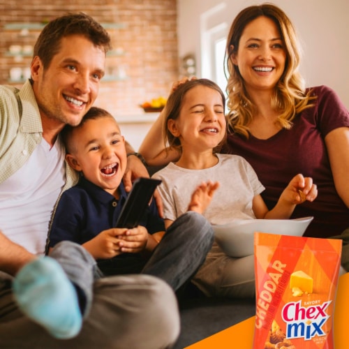 Chex Mix Cheddar Savory Snack Mix Perspective: right