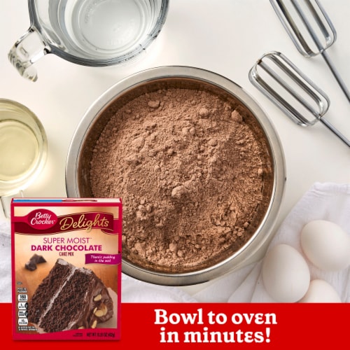 Betty Crocker™ Delights Super Moist™ Dark Chocolate Cake Mix Perspective: right