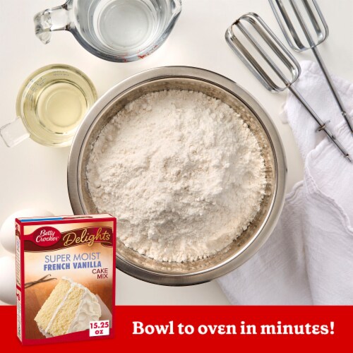 Betty Crocker Super Moist French Vanilla Cake Mix Perspective: right