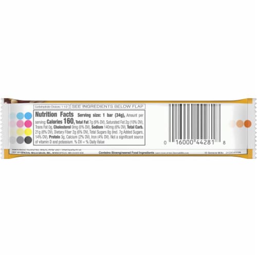 Nature Valley Sweet & Salty Nut Almond Granola bars Perspective: right