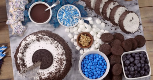 Oreo® Premium Ice Cream Cake Perspective: right