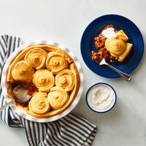 Pillsbury Cornbread Swirls Perspective: right