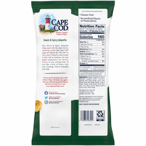 Cape Cod® Sweet and Spicy Jalapeno Kettle Potato Chips Perspective: right
