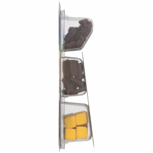 Kraft Trios Snackfulls Sharp Cheddar Cheese, Cherries & Chocolate Snack Pack Perspective: right