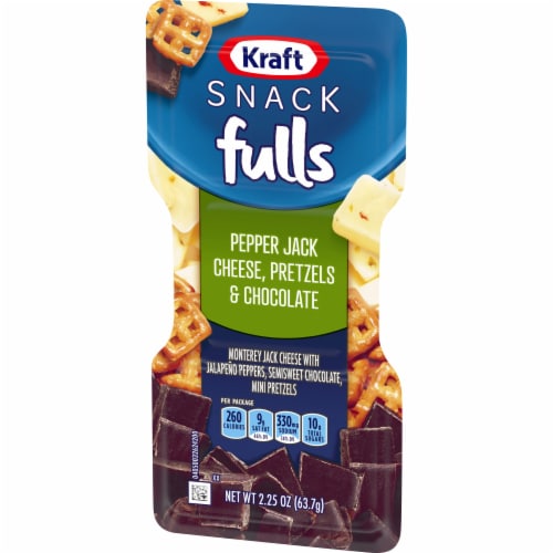 Kraft Trios Snackfulls Pepper Jack Pretzels and Chocolate Perspective: right