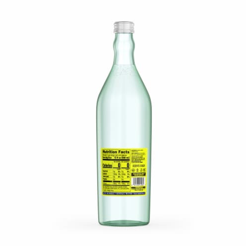 Topo Chico® Carbonated Mineral Water Perspective: right