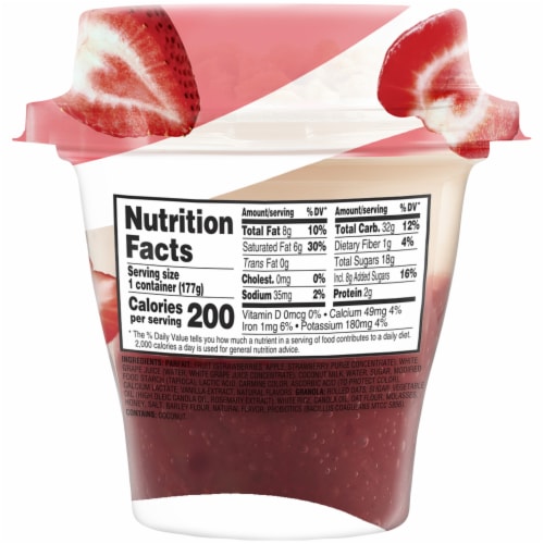 Del Monte Strawberry Fruit Crunch Parfait Perspective: right