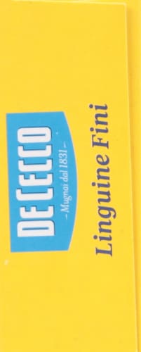 De Cecco Linguine Fini No 8 Pasta Perspective: right