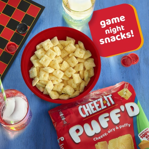 Cheez-It® Puff'd™ White Cheddar Cheesy Baked Snacks Perspective: right