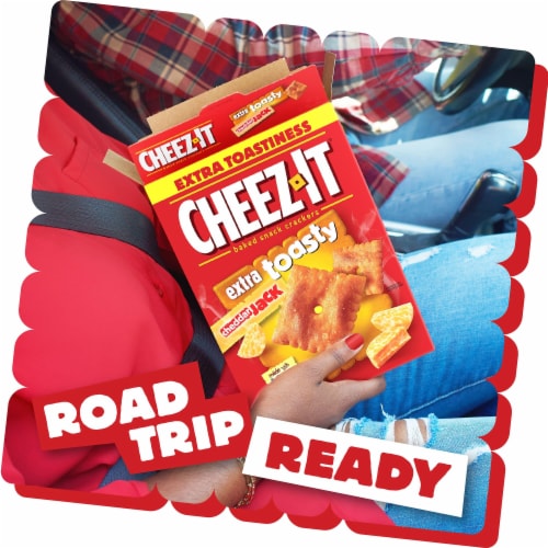 Cheez-It® Extra Toasty Cheddar Jack Cheese Crackers Perspective: right